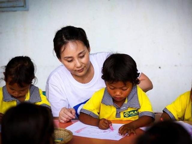 <strong>NGO</strong> 플랜코리아, 故 전미선 추모 "해마다 거액 후원·봉사활동...그리울 것"