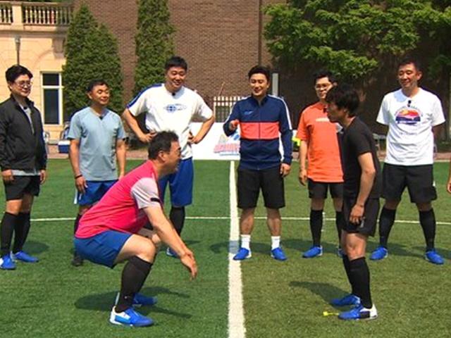 손흥민 업고 축구예능 붐…허재·이만기도 축구한다