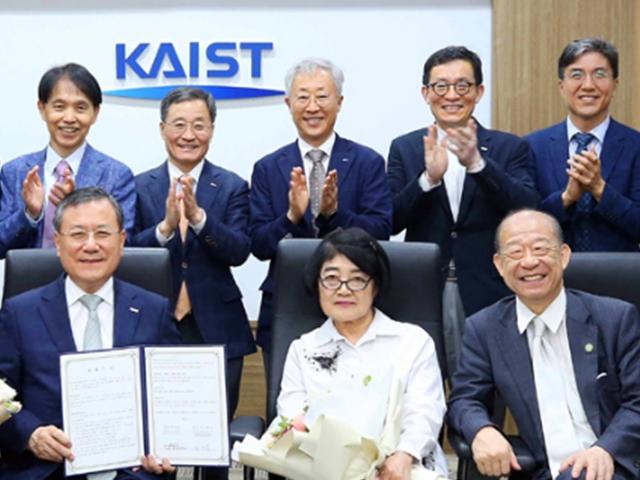"<strong>과학</strong>발전 위해 써달라" 카이스트에 100억 땅 기부