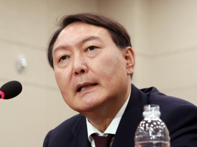 <strong>윤석열</strong> <strong>청문회</strong> 막판 ‘변호사 소개’ 위증 논란…오신환 “하루 종일 거짓말” 일갈