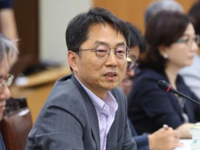 최저임금 <strong>240</strong>원↑…"現 경제 상황 반영해 사실상 속도조절"