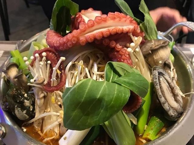 용왕님의 <strong>여름</strong> <strong>보양식</strong>, 국물 끝내주는 해신탕 맛집 추천
