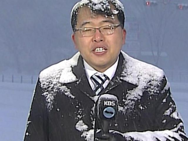 "읽는다고 할 때 제일 억울해" 뉴스 앵커가 하는 일은 이렇습니다