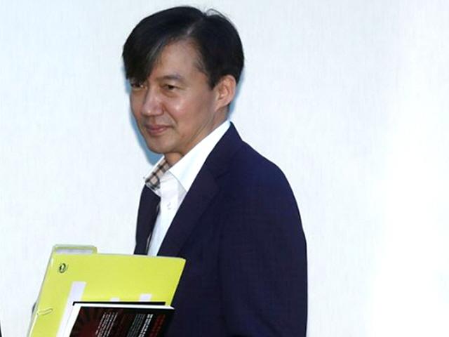 26개월 만에 靑 떠나는 <strong>조국</strong>… 법무부 장관 ‘예약’