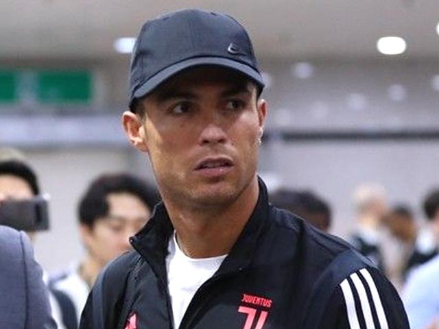 '호날두 <strong>노쇼</strong>' 논란…로빈 장 대표 "후반 10분 지나서 결장 통보" 분통