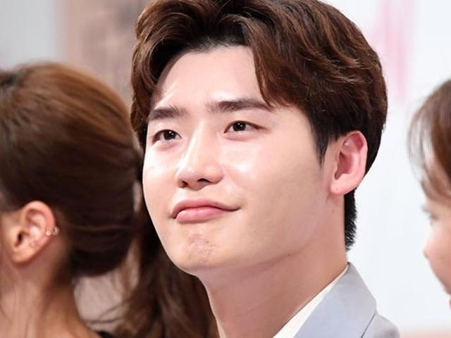 '권나라 열애설' <strong>이종석</strong>, 남동생 소속사 법인대표..최근 전직원 퇴사