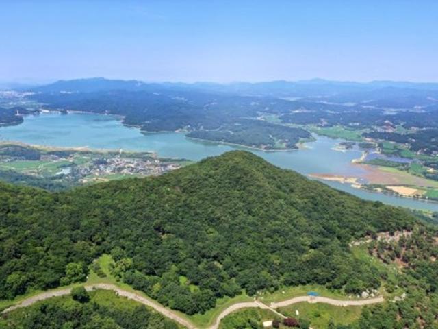 예당호에 피어오른 물안개, 사라진 백제의 눈물인가
