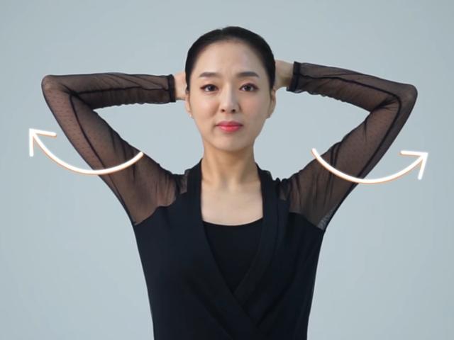 오십견 예방 스트레칭 <strong>하루</strong> <strong>5분</strong>씩 따라하세요