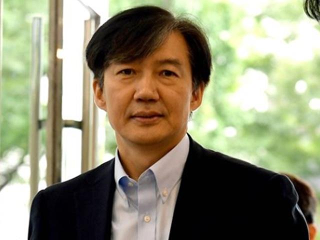 조국 딸, 두번 낙제하고도 의전원 장학금 받았다