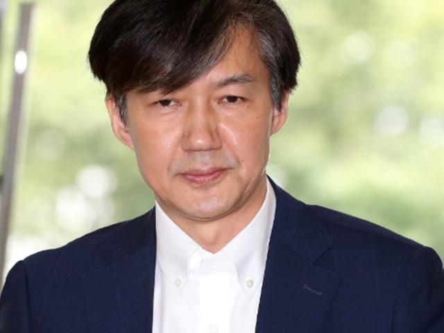 <strong>조국</strong> 딸 논문 교수 "기특해 1저자 등재···부탁은 없었다"