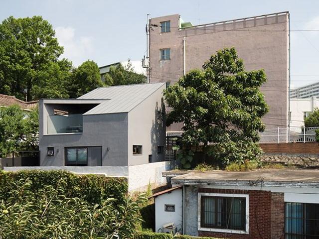 서울 시내를 한눈에 담는 ‘은둔의 벙커’