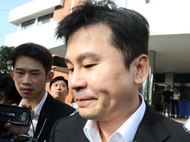 YG엔터 670억원 갚게 되나…한달 뒤 루이뷔통 선택의 날