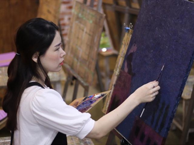 <strong>김유미</strong> “퇴사를 하지 않은 이유는 '물감' 때문”