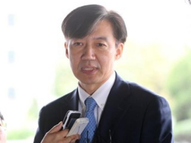 <strong>조국</strong> 사모펀드 수사 정점으로…'핵심기업' 익성 주변 압수수색