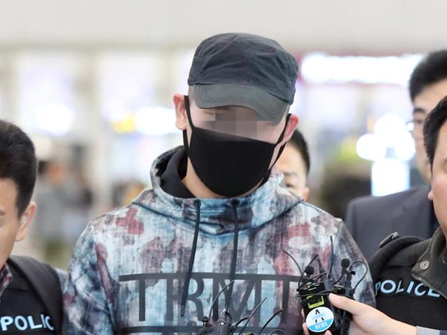 '<strong>창원</strong> 초등생 뺑소니범' 송환…"부모와 아이에게 죄송"