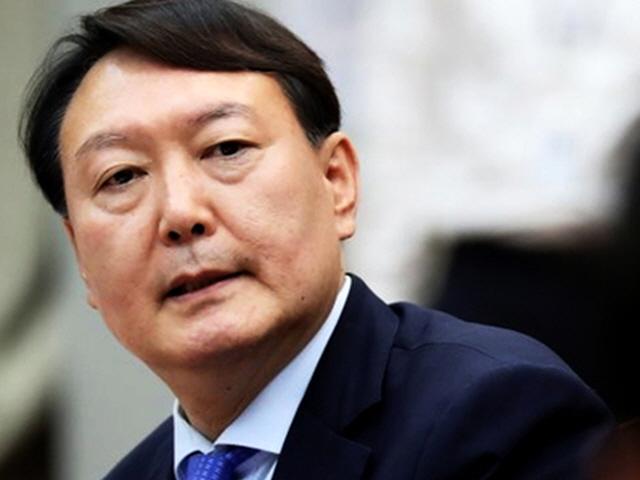 군인권센터 "<strong>계엄령</strong> <strong>문건</strong> 수사 결과 윤석열 직인 직혀…비겁하고 무책임"