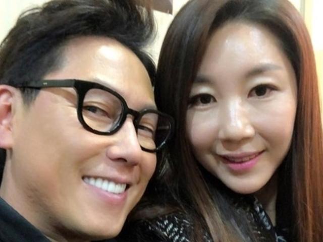 윤종신♥<strong>전미라</strong> 부부 '잠시 안녕'…음악 작업 위해 떠난 남편에 남긴 글