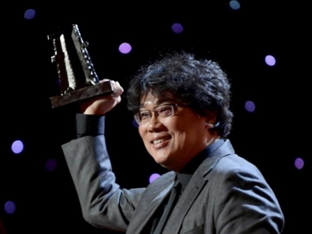 <strong>봉준호</strong> <strong>감독</strong>, 할리우드 필름 어워즈 필름메이커 상 수상
