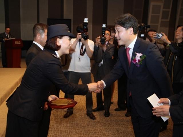 <strong>우리</strong>가 몰랐던 교도관의 진짜 모습