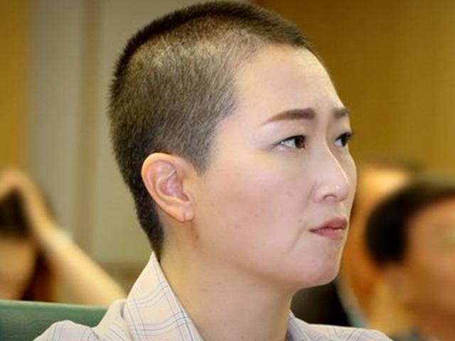 이언주 1인 <strong>창당</strong>···일각선 "총선전 몸값 올려 당대당 통합 노려"