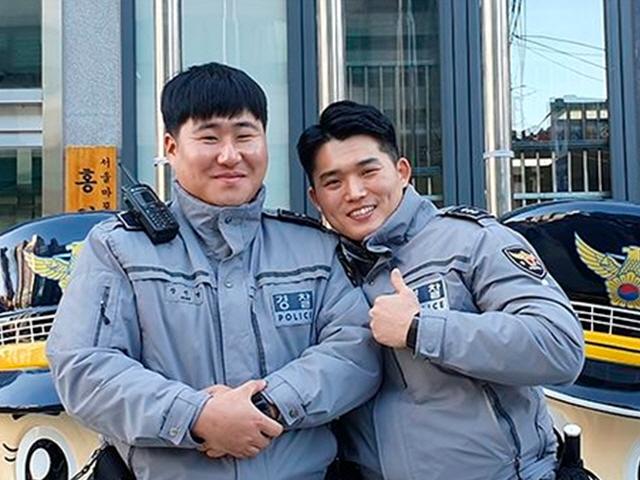 '경찰차 던져 교문통과' <strong>수험생</strong> 구한 투캅스… "시험 잘봐"