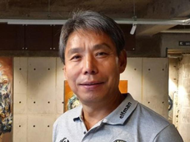 국가대표→해설가→<strong>축구</strong>단 사장→대학교수…그 다음 파격 행보는?