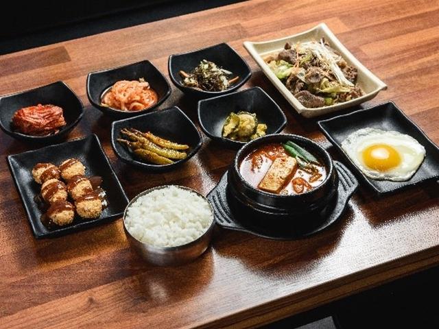 떡볶이만 유명한 줄 알지? 골목사이 숨겨진 <strong>신당</strong>동 맛집