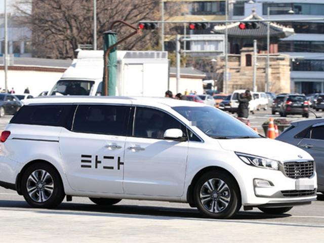 “타다 금지하면 드라이버 1만 1000명은 누가 책임지나요?”