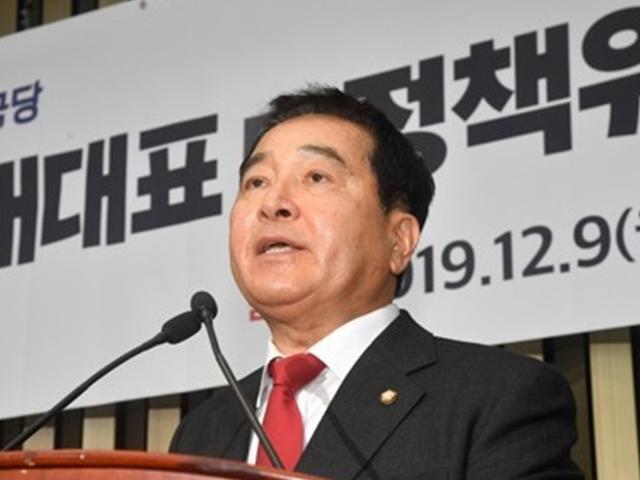 한국당 원내경선 '非黃 반란'…'전투력' 앞세운 <strong>심재철</strong> 최종낙점