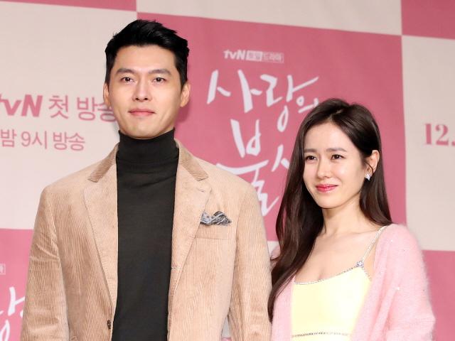 "열애설? 케미는 확실" '사랑의 불시착' 현빈x손예진, 검증된 로맨스