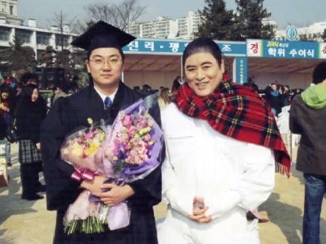 故 앙드레김 아들 김중도는 누구?…"<strong>가업</strong> 이어 회사 운영 중"