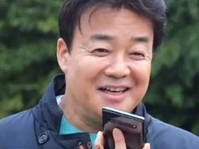 정용진, <strong>백종원</strong> 황금<strong>인맥</strong>이었다…"못난이 감자 안 팔리면 제가 다 먹겠다"