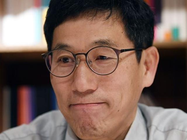 진중권, 동양대에 사직서 “내가 돈이 없지, 가오가 없나”