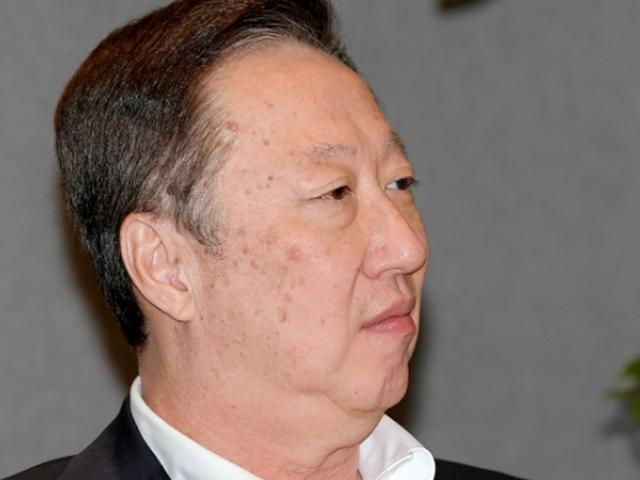 세월호 유족에 진심 담은 팥죽 선물받은 박용만 회장…"안 차장, 고마워"