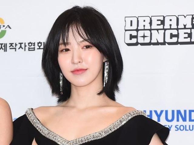 <strong>웬디</strong>, '가요대전' 리허설 중 골절상→'무성의 사과문' SBS에 비난 이틀째ing