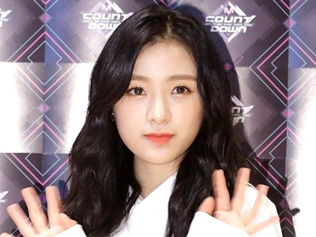 "'보니하니' 채연 사태 겪고도"..에이프릴 진솔, <strong>성희롱</strong>성 게시물에 고통