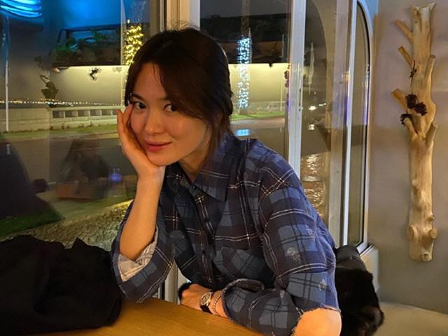 <strong>송혜교</strong> <strong>근황</strong>, 내추럴한 분위기에도 ‘여신 비주얼’
