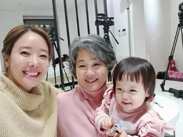 <strong>소유진</strong>, <strong>엄마</strong>+두 딸과 단란한 일상...‘미모의 백종원 장모님’