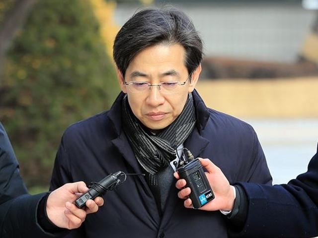 김성준 전 앵커 “처벌 감수하고 봉사하며 살겠다”