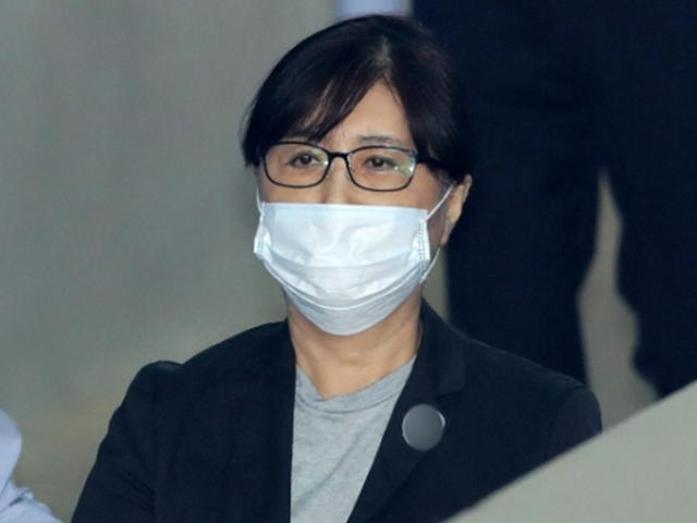 '국정농단' 최서원, 파기환송심 2년 줄어 '징역 18년'