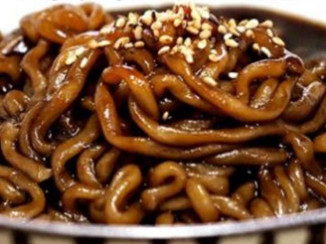 "짜파구리보다 맛있다?!" <strong>짜장라면</strong> 맛있게 끓이는 법
