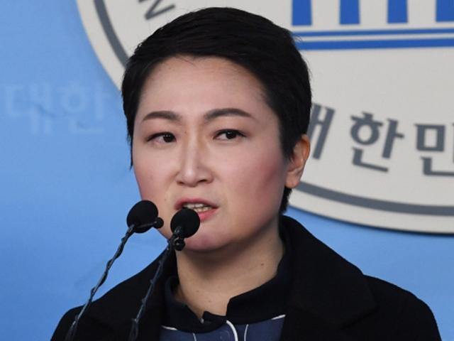 통합당 띄웠는데 ‘분열의 씨앗’된 <strong>이언주</strong>