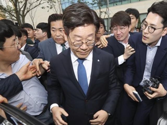 <strong>항소심</strong>서 '당선무효형' 받은 이재명, 대법 판결 언제 내려질까