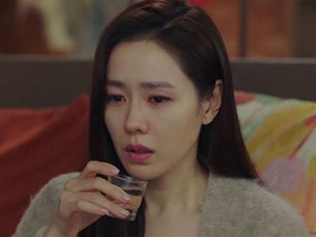 술 잘 마시는 예쁜 언니 '<strong>손예진</strong>'