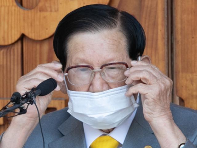 구원파 <strong>유병언</strong>과 다른 신천지 이만희 수사…이유 있는 신중함