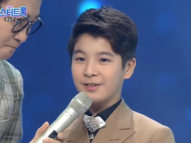 아무리 보호자 동의했어도…'미스터트롯', 미성년자 정동원 <strong>새벽</strong> 생방송 출연 강행 논란
