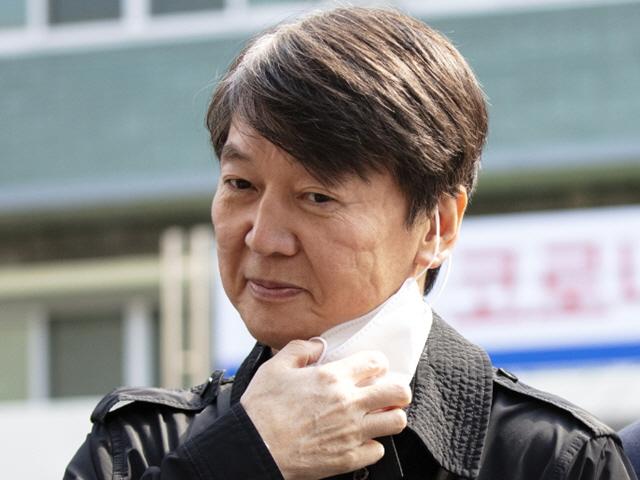 대구 떠난 안철수, 2주간 자가격리…“1개월 뒤 또 뵙겠습니다”