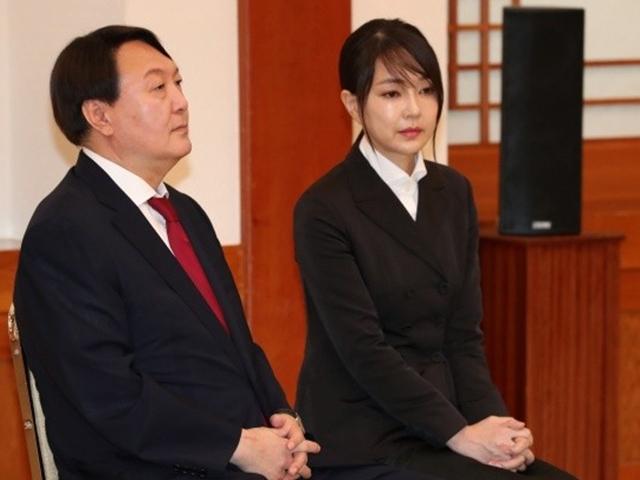 윤석열의 ‘촉’은  자신의 가족에게도 향할까