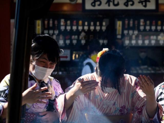 '확진자 들쑥날쑥' 수상한 <strong>일본</strong>, 올림픽 전 '코로나 감염' 폭발?