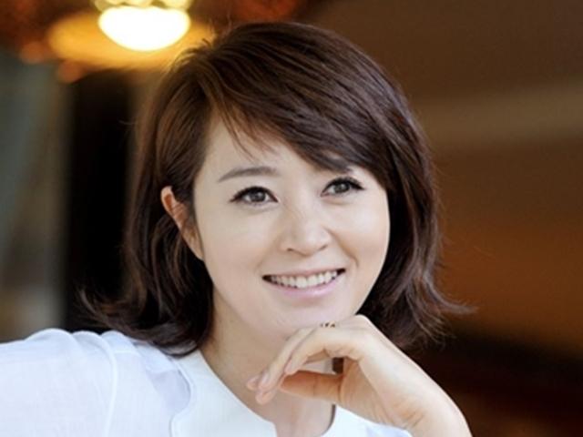 김혜수의 강인하고 자유로운 여성상, 열여섯부터 싹트다